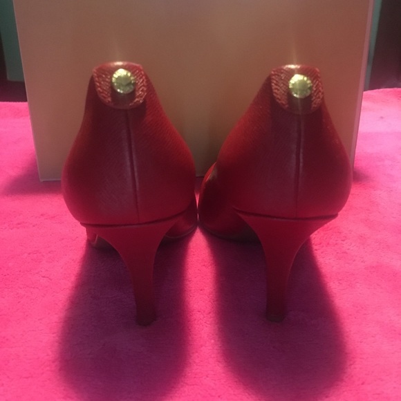 Michale kors Red leather heels - Picture 3 of 7